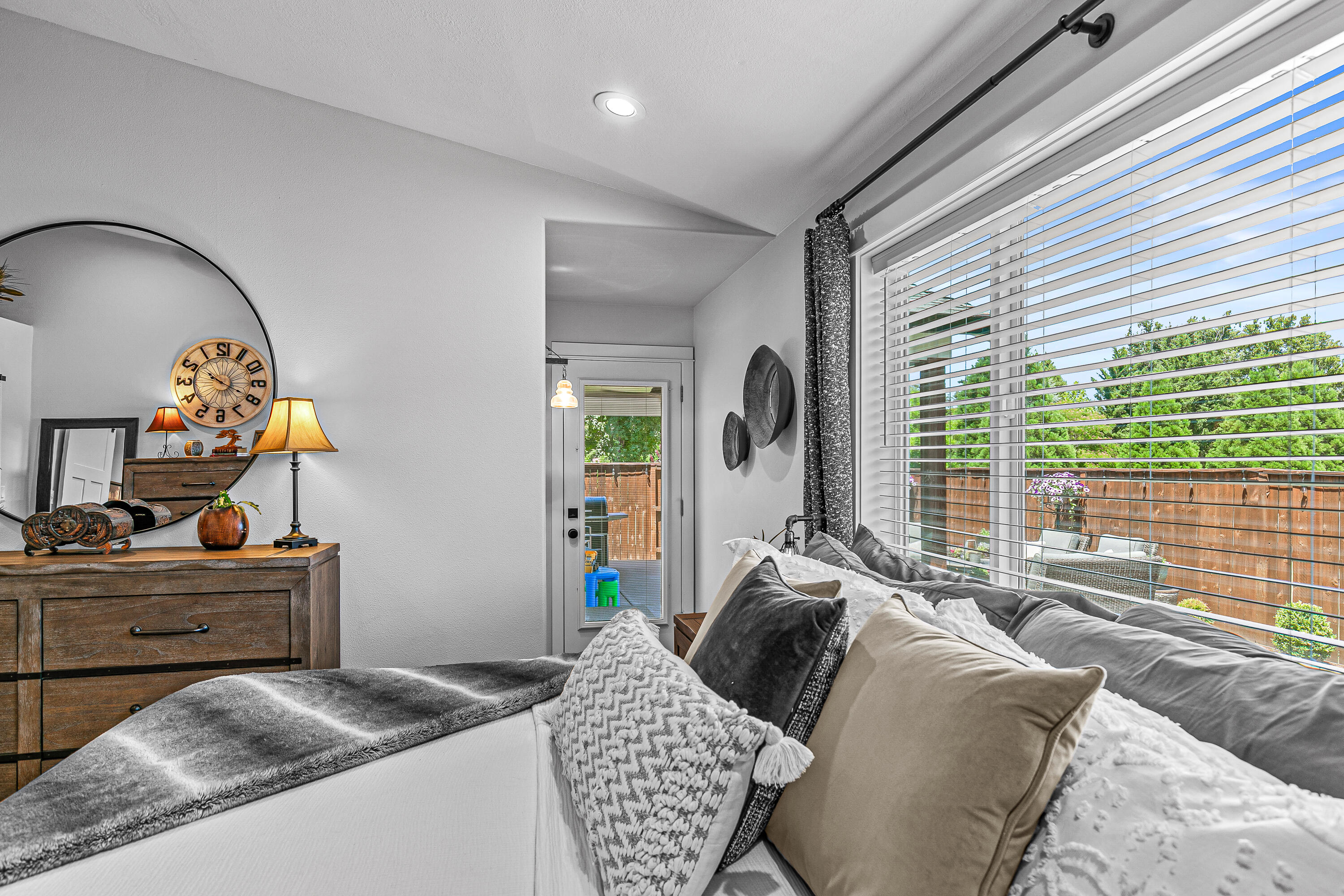 Oakview Village - Residential