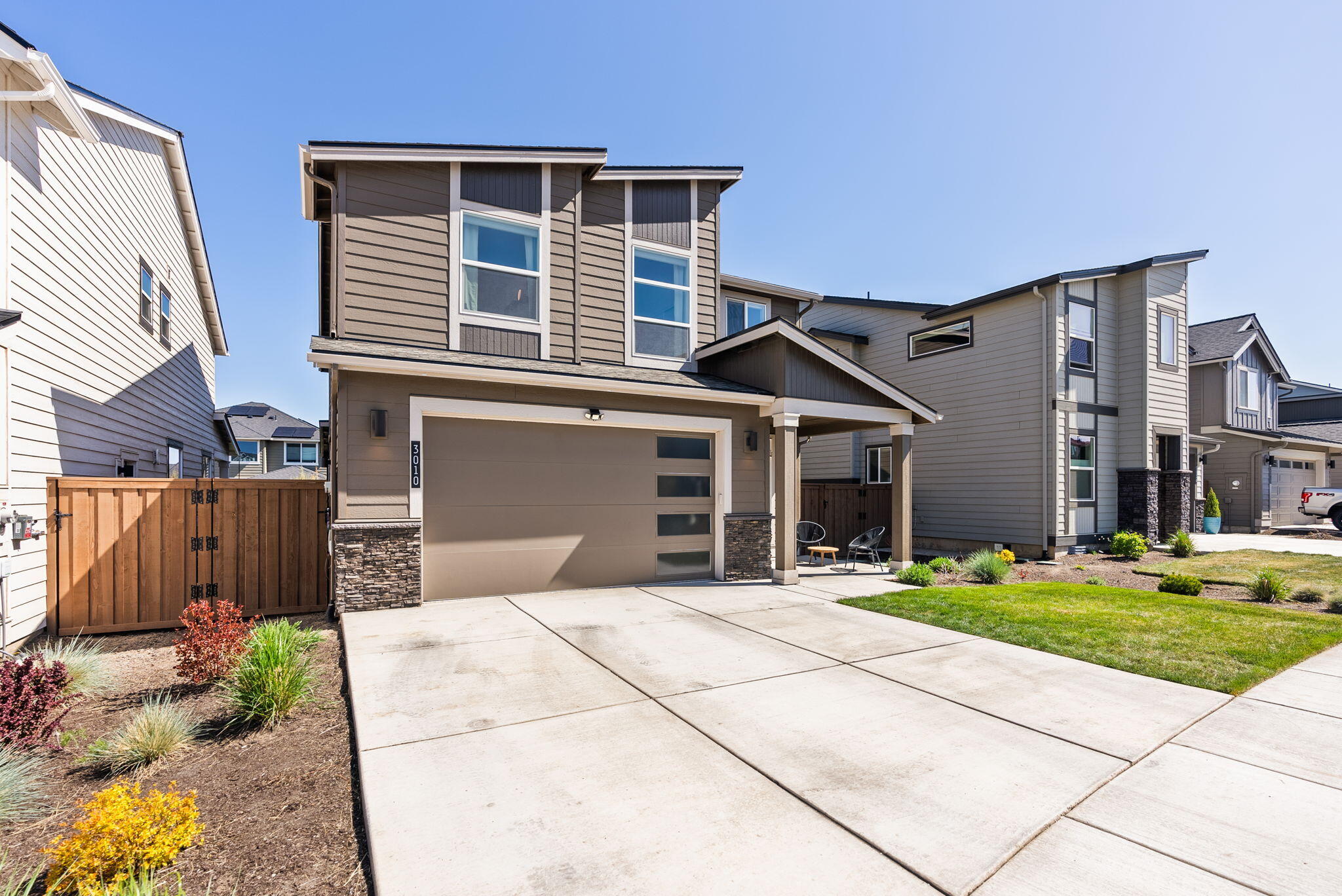 3010 NE Red Jasper Place