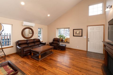 Tiny photo for 3023 NE Lansing Court, Bend, OR 97701 (MLS # 220212600)