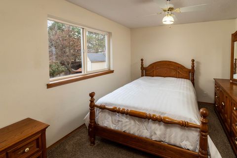 Tiny photo for 3023 NE Lansing Court, Bend, OR 97701 (MLS # 220212600)