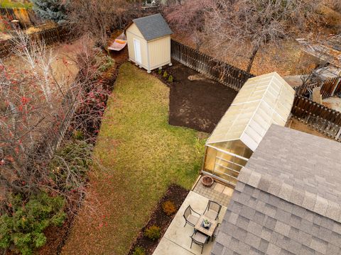 Tiny photo for 3023 NE Lansing Court, Bend, OR 97701 (MLS # 220212600)