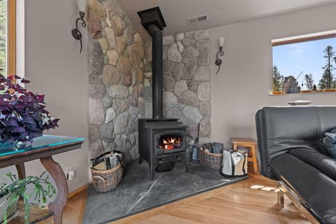 Tiny photo for 142016 Blue Sky Way, Crescent Lake, OR 97733 (MLS # 220215429)