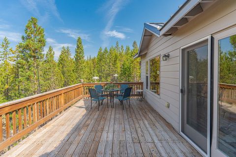 Tiny photo for 142016 Blue Sky Way, Crescent Lake, OR 97733 (MLS # 220215429)