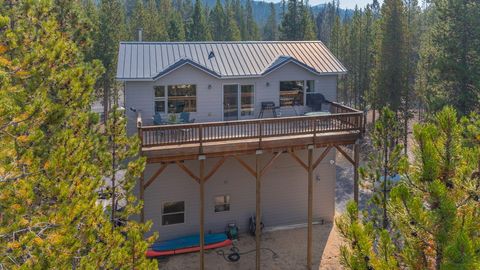 Tiny photo for 142016 Blue Sky Way, Crescent Lake, OR 97733 (MLS # 220215429)