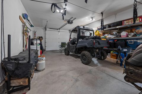 Tiny photo for 142016 Blue Sky Way, Crescent Lake, OR 97733 (MLS # 220215429)