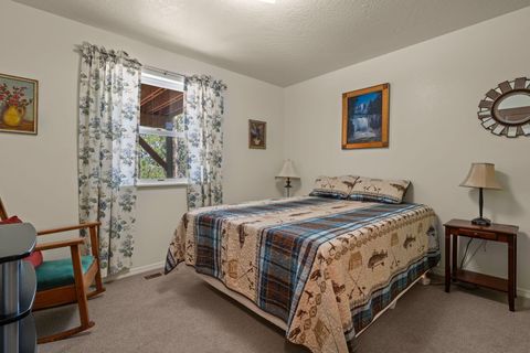 Tiny photo for 142016 Blue Sky Way, Crescent Lake, OR 97733 (MLS # 220215429)