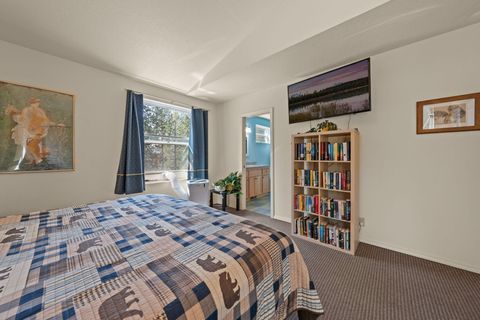 Tiny photo for 142016 Blue Sky Way, Crescent Lake, OR 97733 (MLS # 220215429)