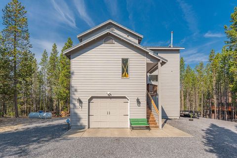 Photo of 142016 Blue Sky Way, Crescent Lake, OR 97733 (MLS # 220215429)