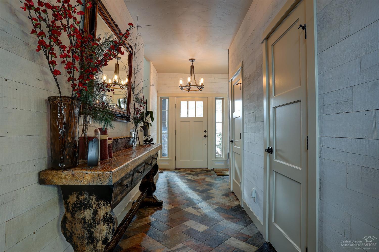 Creekside - Residential