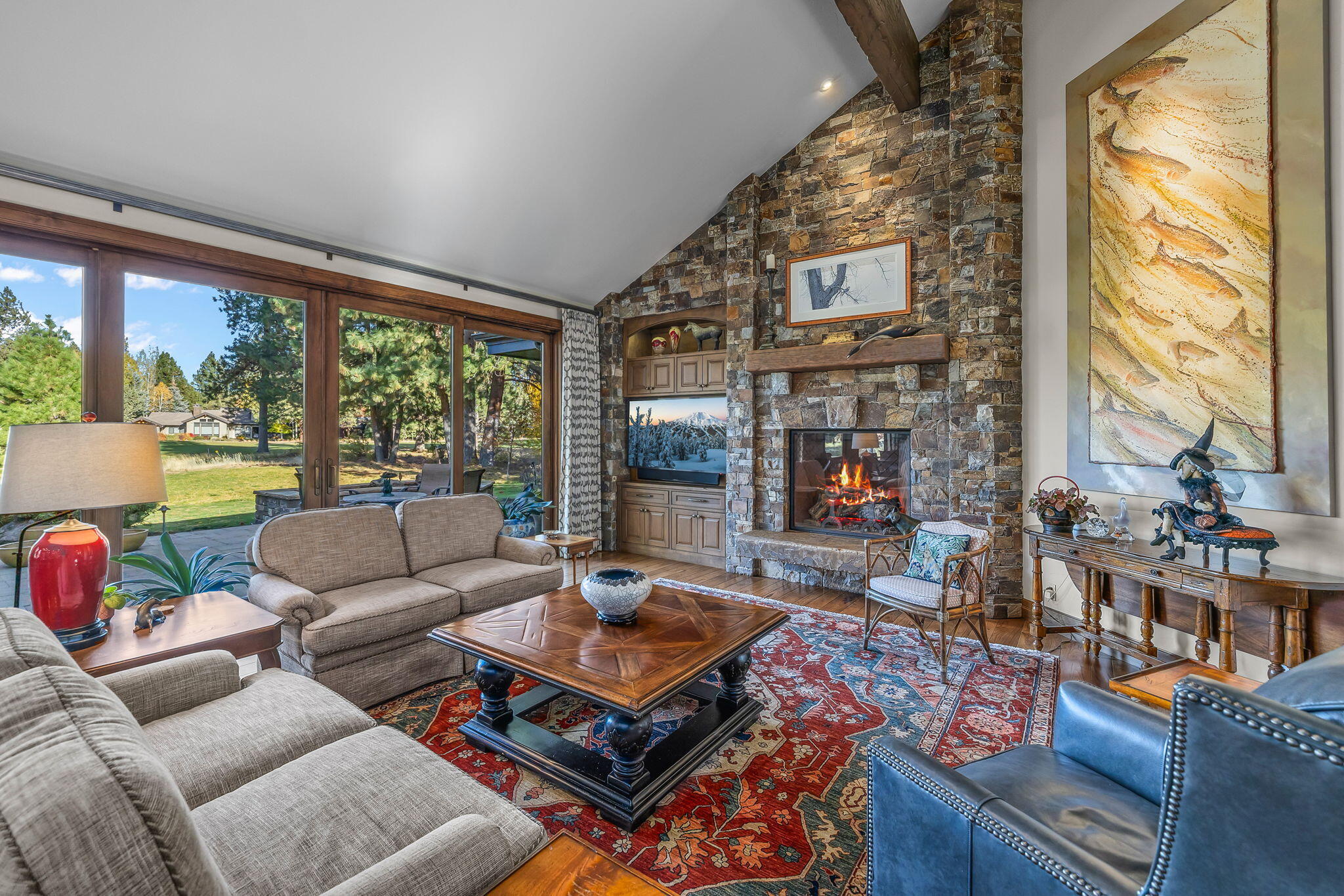 61302 Tam McArthur Loop