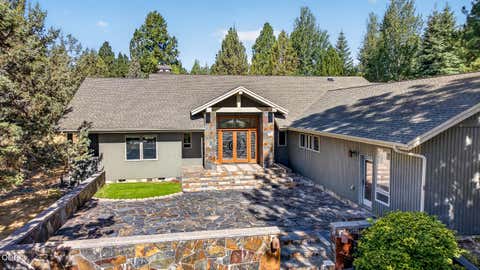 Photo of 17084 Lady Caroline Drive, Sisters, OR 97759 (MLS # 220226074)