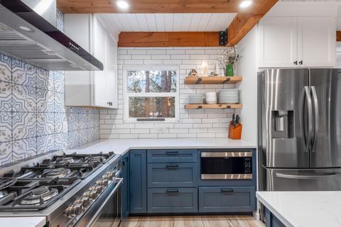 Tiny photo for 14419 Crossroads Loop, Sisters, OR 97759 (MLS # 220212556)