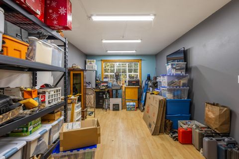 Tiny photo for 14419 Crossroads Loop, Sisters, OR 97759 (MLS # 220212556)