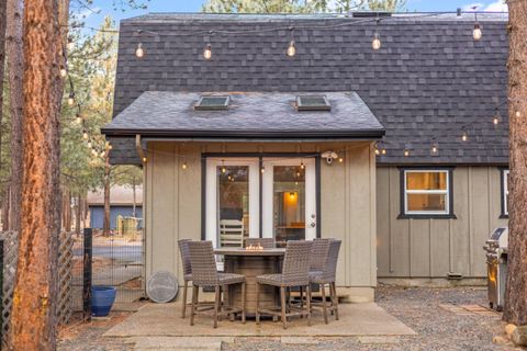 Tiny photo for 14419 Crossroads Loop, Sisters, OR 97759 (MLS # 220212556)