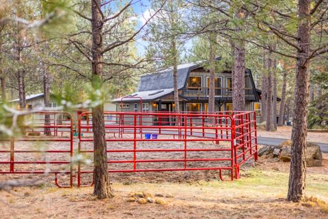 Tiny photo for 14419 Crossroads Loop, Sisters, OR 97759 (MLS # 220212556)