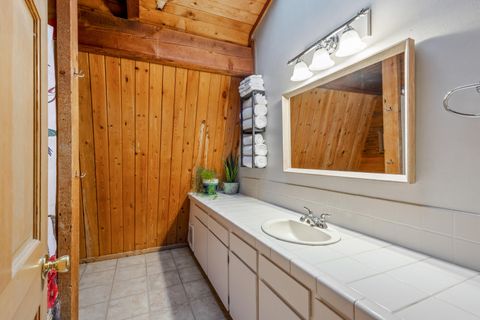 Tiny photo for 14419 Crossroads Loop, Sisters, OR 97759 (MLS # 220212556)