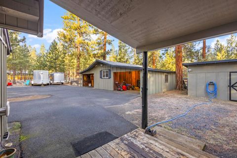 Tiny photo for 14419 Crossroads Loop, Sisters, OR 97759 (MLS # 220212556)