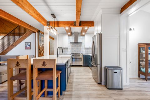 Tiny photo for 14419 Crossroads Loop, Sisters, OR 97759 (MLS # 220212556)