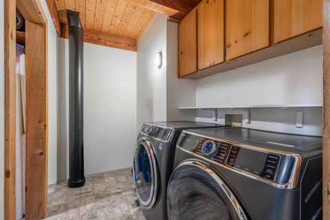 Tiny photo for 14419 Crossroads Loop, Sisters, OR 97759 (MLS # 220212556)