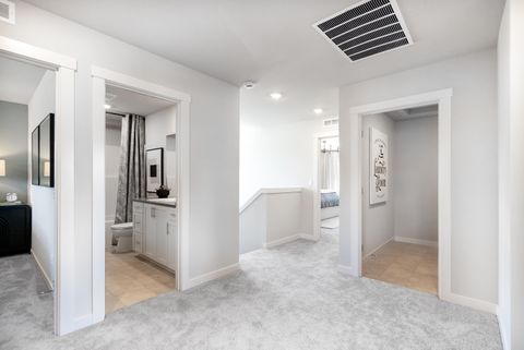 Tiny photo for 63202 NE Carly Ln, Bend, OR 97701 (MLS # 220219887)