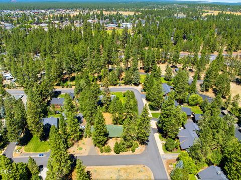 Tiny photo for 752 E Tyler Avenue, Sisters, OR 97759 (MLS # 220225133)
