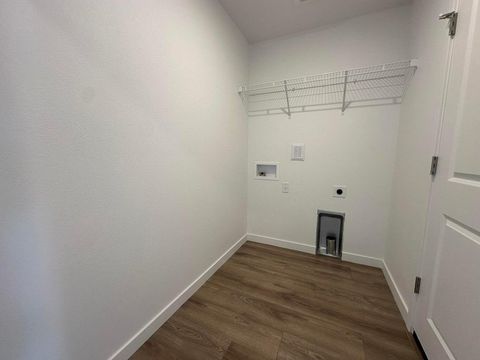 Tiny photo for 621 NE Arnold Street #174, Madras, OR 97741 (MLS # 220212803)