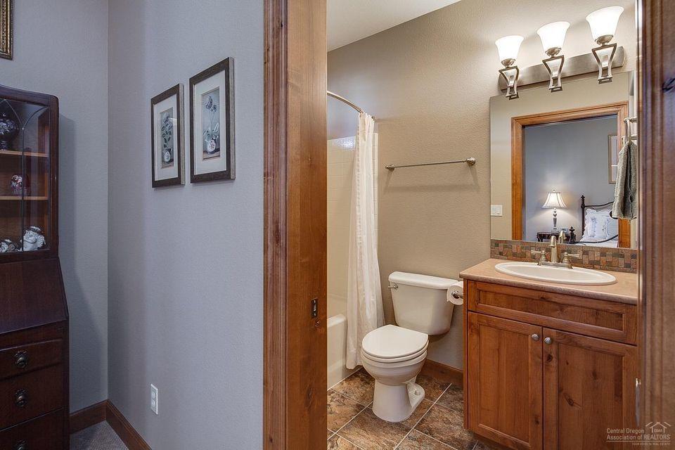 Eagle Crest - Residential