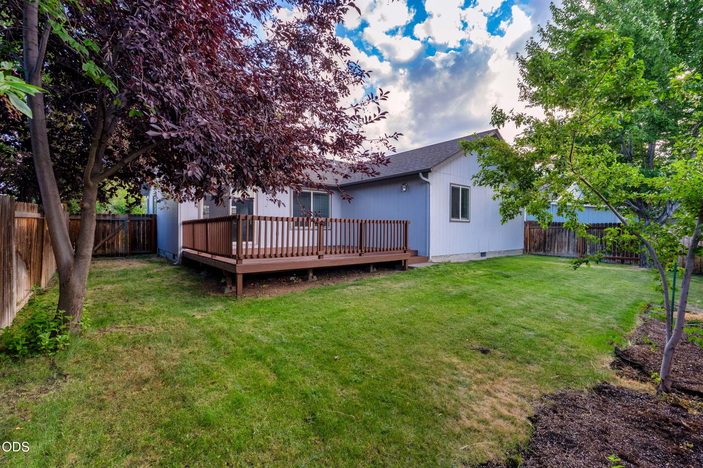 21326 Starling Drive