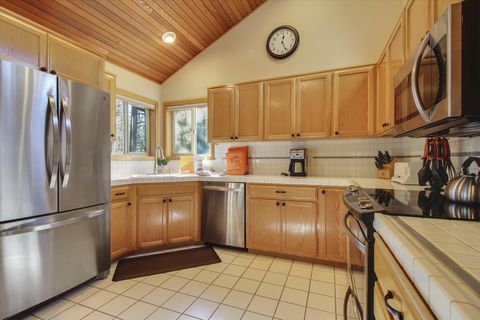 Tiny photo for 18074 E Butte Lane #20, Sunriver, OR 97707 (MLS # 220209951)