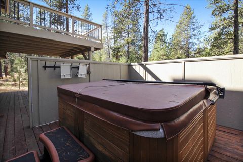 Tiny photo for 18074 E Butte Lane #20, Sunriver, OR 97707 (MLS # 220209951)