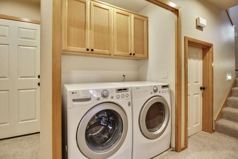 Tiny photo for 18074 E Butte Lane #20, Sunriver, OR 97707 (MLS # 220209951)