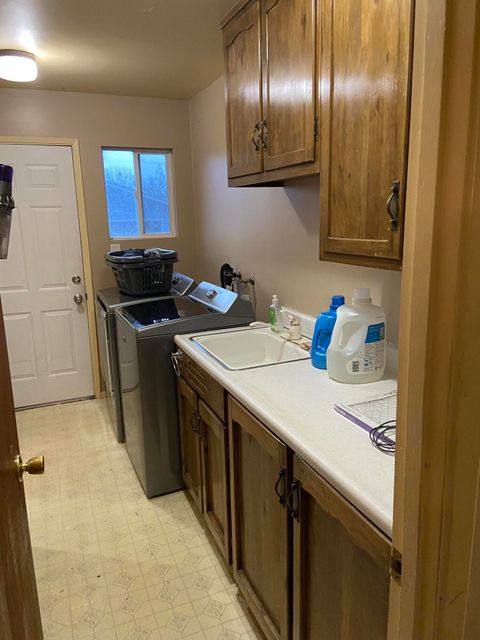 Tiny photo for 13355 Weowna Way, White City, OR 97503 (MLS # 220212944)