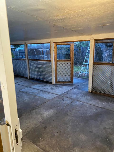 Tiny photo for 13355 Weowna Way, White City, OR 97503 (MLS # 220212944)