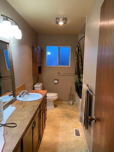 Tiny photo for 13355 Weowna Way, White City, OR 97503 (MLS # 220212944)