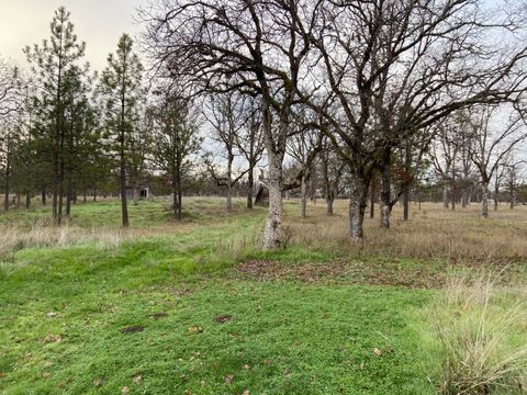 Tiny photo for 13355 Weowna Way, White City, OR 97503 (MLS # 220212944)