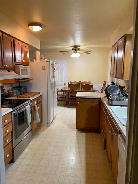 Tiny photo for 13355 Weowna Way, White City, OR 97503 (MLS # 220212944)