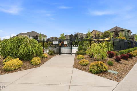 Tiny photo for 3024 NE Flagstone Avenue, Bend, OR 97701 (MLS # 220223134)