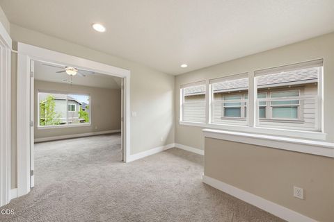 Tiny photo for 3024 NE Flagstone Avenue, Bend, OR 97701 (MLS # 220223134)