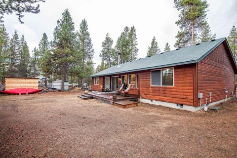 Tiny photo for 55918 Snow Goose Road, Bend, OR 97707 (MLS # 220212542)