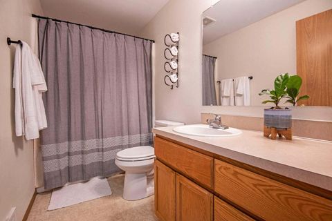 Tiny photo for 55918 Snow Goose Road, Bend, OR 97707 (MLS # 220212542)