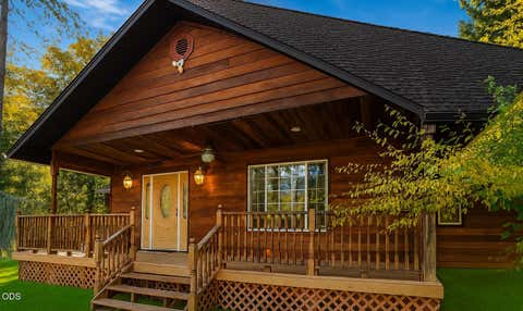 Tiny photo for 5118 Williams Highway, Grants Pass, OR 97527 (MLS # 220226539)