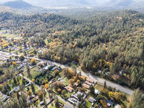 Tiny photo for 5118 Williams Highway, Grants Pass, OR 97527 (MLS # 220226539)
