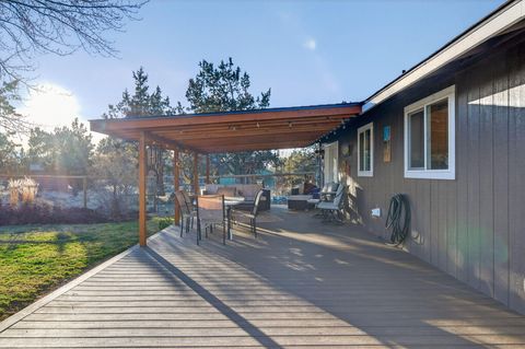 Tiny photo for 3940 NE Zamia Avenue, Redmond, OR 97756 (MLS # 220215147)