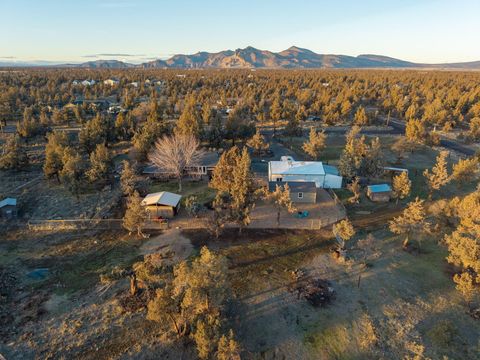 Tiny photo for 3940 NE Zamia Avenue, Redmond, OR 97756 (MLS # 220215147)