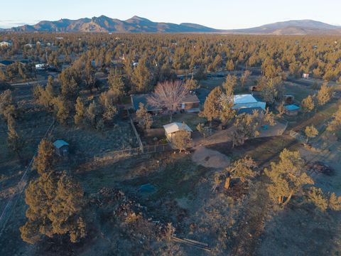 Tiny photo for 3940 NE Zamia Avenue, Redmond, OR 97756 (MLS # 220215147)