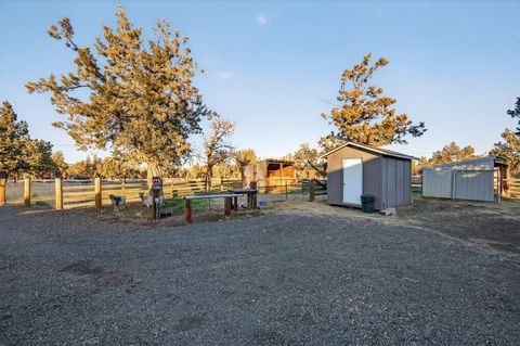 Tiny photo for 3940 NE Zamia Avenue, Redmond, OR 97756 (MLS # 220215147)