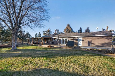 Tiny photo for 3940 NE Zamia Avenue, Redmond, OR 97756 (MLS # 220215147)