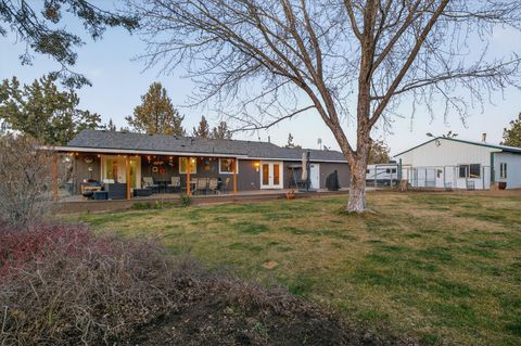 Tiny photo for 3940 NE Zamia Avenue, Redmond, OR 97756 (MLS # 220215147)