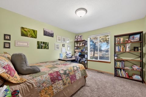 Tiny photo for 3940 NE Zamia Avenue, Redmond, OR 97756 (MLS # 220215147)