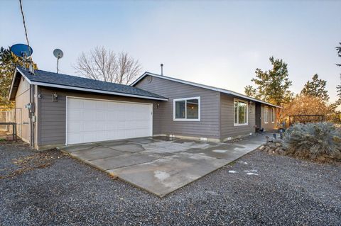Tiny photo for 3940 NE Zamia Avenue, Redmond, OR 97756 (MLS # 220215147)